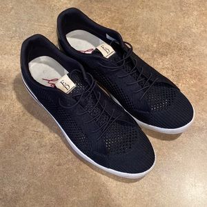 Womens Ellen Degeneres shoes size 9.5